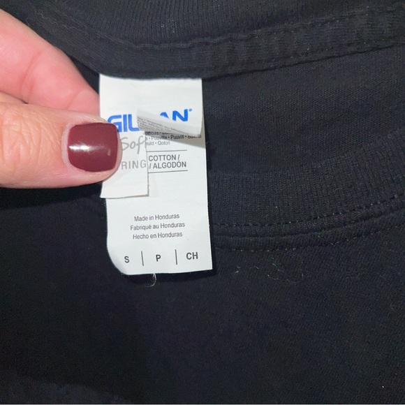 Taylor Swift Reputation 2018 Tour With Camila Cabello Black Concert Shirt Small - Picture 2 of 3